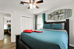 Ocean 5-Bed Oasis: Pickleball, Arcade and Grill - Image 5