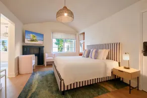 The Presidential Suite - Image 2