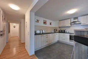 Old Hunting Lodge Vacation Rental Sophia - Image 5