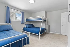 Rock n Roll! DT 2bd home! Walk to beach, bars&more - Image 4