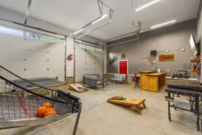 Cozy Cabin+Hot Tub+Huge Game Room & Early Check In & Late Checkout - Image 4