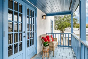 Heart of Historic District! $300 in Free Tickets! - Image 3