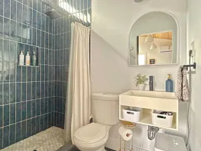 Charming Studio •| Sweet Stay | Near Airport - Image 4