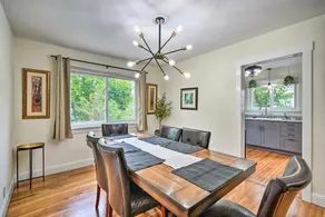 4 Bed with parking-close to restaurants and coffee - Image 2