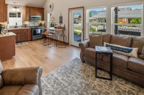 Dover Bay 'Barefoot Bungalow' | Marina + Trails - Image 4