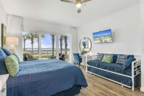 Crystal View 101 3 Bedrooms | 3 Baths | Accommodates 9 | Beach Serv. I Pet Friendly - Image 4