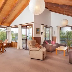 Rainbow House Unit 2 - Image 3