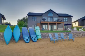 Lakefront Luxury - 1 MI to Buckhorn Boat Landing - Image 3