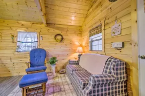 Florence Cabin w/ On-Site Creek! - Image 3