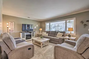 Mattituck Home w/ Fireplaces - Near Wineries - Image 2