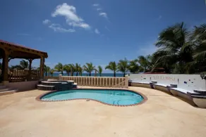 VillaRosa-Hallows Beach Elegant Beachfront Mansion - Image 4