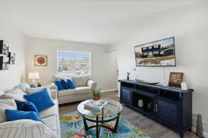 Pet-Friendly | Large Group | Hot Tub - All Year - Image 4