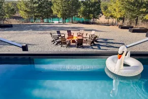 Estate w Private Pool, Theater, 5 King Suites & Game Rooms| Spacious and Cozy! - Image 3