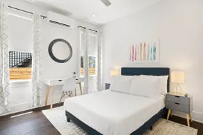 The Cooper Suite at 697 King - Image 3