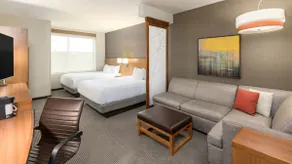 Perfect Downtown Stay for Business or Leisure - Image 2
