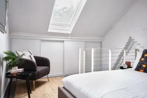 3 Bed Terrace, 3 levels, great location & Parking - Image 5