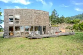 Sibley | Beautiful Ocean Views & Hot Tub! - Image 4