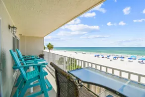 Oceanfront Seagate 3/2 with Coastal Charm! - Image 2