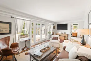 GreenLeaf | Close to UVA and Downtown, Sleeps 7 with Yard! - Image 2