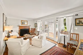 GreenLeaf | Close to UVA and Downtown, Sleeps 7 with Yard! - Image 3