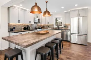 Luxury Duplex | Private Hot Tub | A/C - Image 3