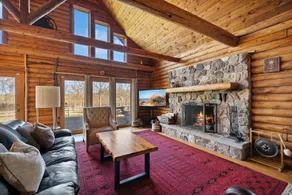 Juniper Presents: 15-Acre Retreat - Pool, Hot Tub, Pond, EV Charger - Image 4