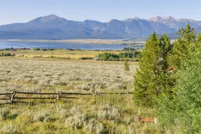 Cozy Island Park Cabin, 20 Mi to Yellowstone! - Image 3