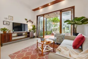 Adventure Villa | 10' Oldtown - Image 3