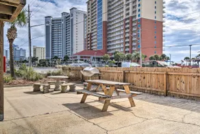 Pet-friendly condo walking distance to The Hangout - Image 3