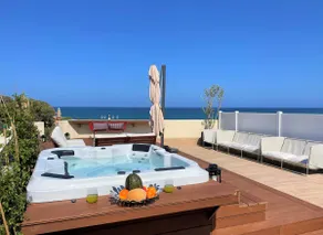 Jaffa- Seafront penthouse with terrace & elevator - Image 4