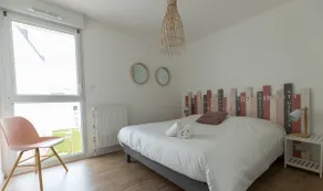 Riviera - 3-bedroom with shared pool and parking - Image 3