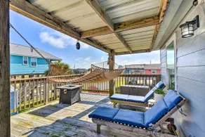 Steps to Sand: Surfside Beach Gem w/ Large Yard - Image 2
