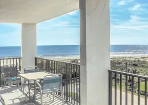 Beach Breeze: 2B/2B, 4th Fl with Coastline Views - Image 4