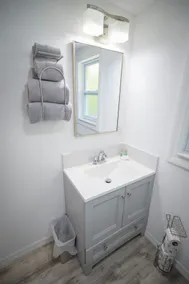 Sand Dollar Room Manasota Delux Villas - Image 5