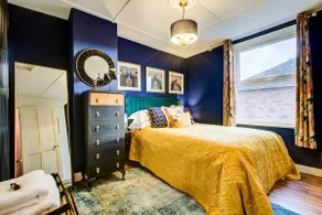 Chic Pet-Friendly Cottage, Fireplace, Wivenhoe - Image 3