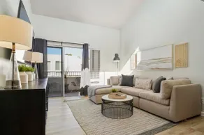 Relaxing Homey-Bright & Spacious - Image 2