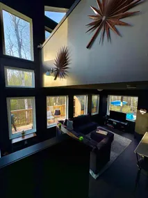Romantic Getaway, Tiny High-Rise Cabin - Image 5