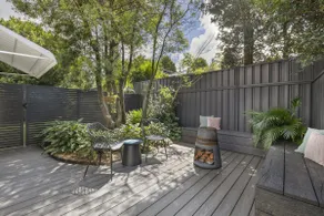 The Forest Nest - private garden studio - Image 2