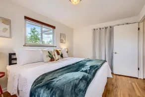 2 King Bed Private Apartment - Image 5