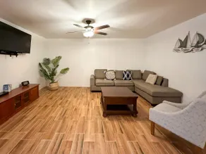 Spacious 3BR House Near Iconic Sandy Beach - Image 4