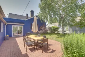 Cozy Wisconsin Abode: Walk to Lake Michigan! - Image 3
