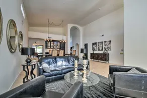 Heated Saltwater Pool: Group Getaway in Scottsdale - Image 4