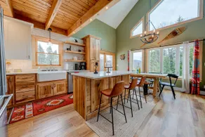 5BR Retreat w/ Hot Tub - Sleeps 12 in Stratton - Image 5