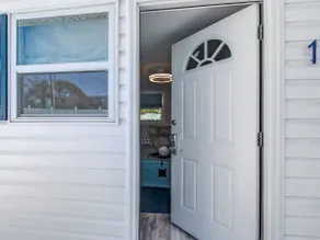 Large Tybee Home for 28 Guests, Private Pool - Image 2