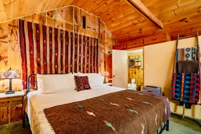 Treehouse - Countryside - Farm Animals - Fire Pit - Image 4