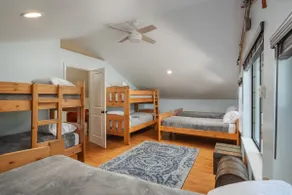 3-Story w/ AC, Sleeps 20, K9 OK-Great for Families - Image 3