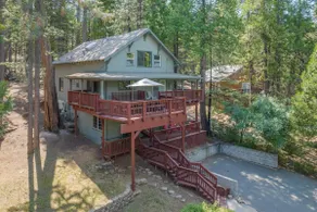 Sleeps 20 | A/C • Game Room • Dog Friendly - Image 2