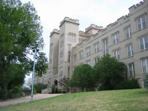 Condo in Historic College Building - Image 3