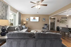 4 Bedroom Ranch w/ Fenced Yard, FIFA ready + Easy - Image 4