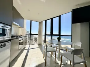Surfers Paradise on the 14th floor 1405 - Image 4